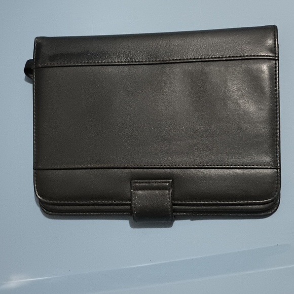 At A Glance Diary With Pocket Organizer. - Picture 2 of 5